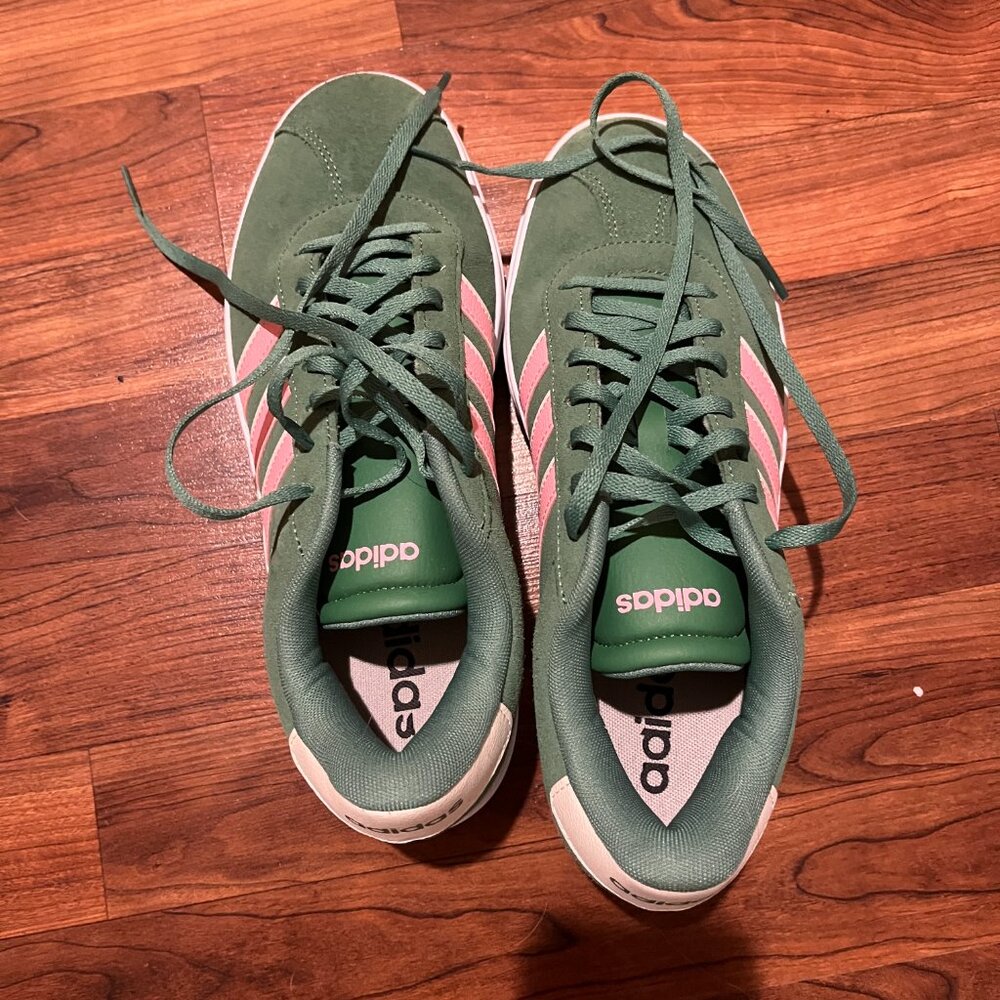 Adidas Women's VL Court Bold Platform Sneaker. Green/Pink Size 10.  Like New. - Picture 2 of 6